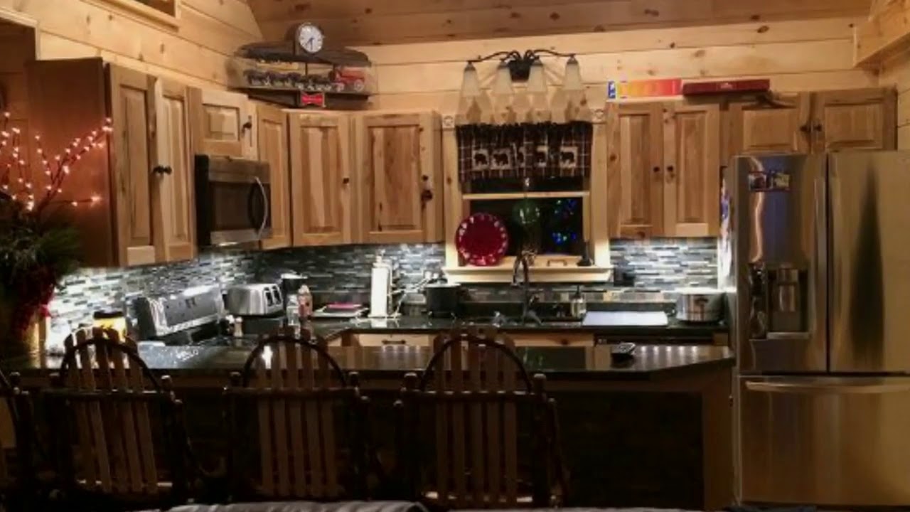 The Woodland Designed by Coventry Log Homes   Gorgeous Small House Design