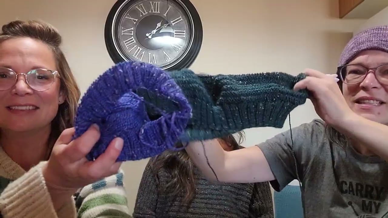Cozy Up Knits, эпизод 308: Внимание, спойлеры