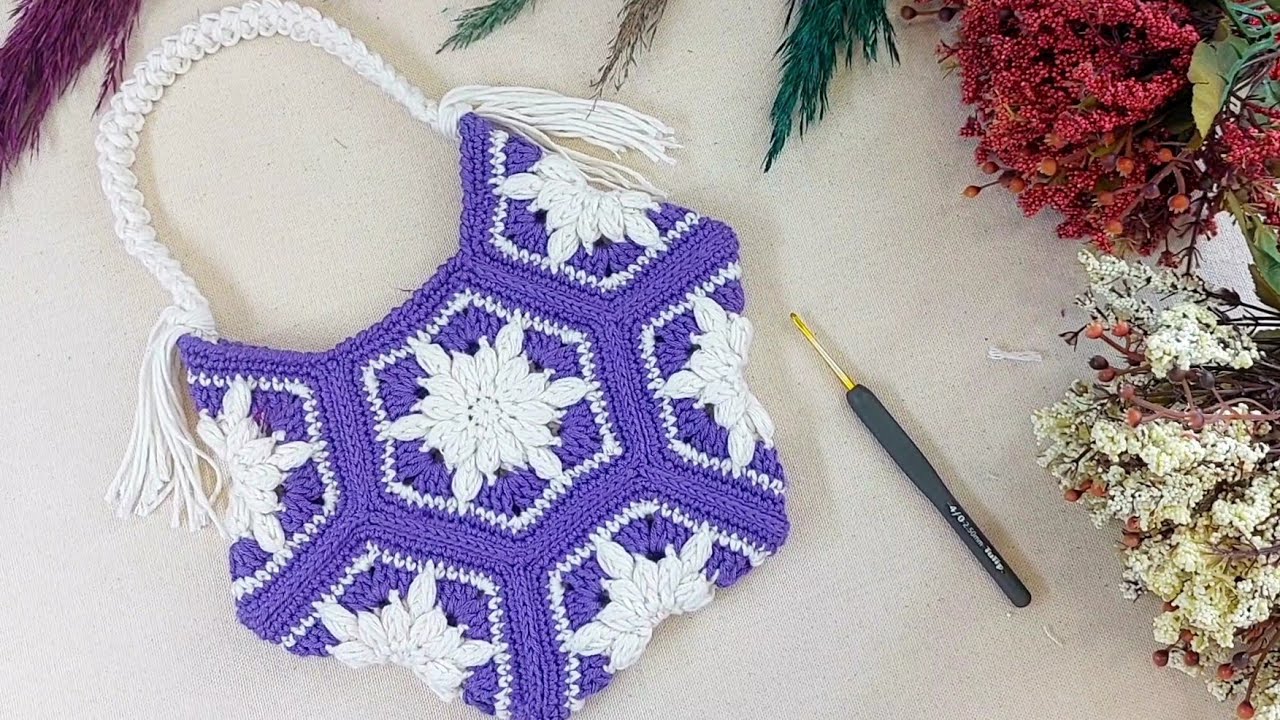 Увидевшие были поражены 😍 Делаем великолепную модель сумки-снежинки из 7 пятиугольных мотивов.