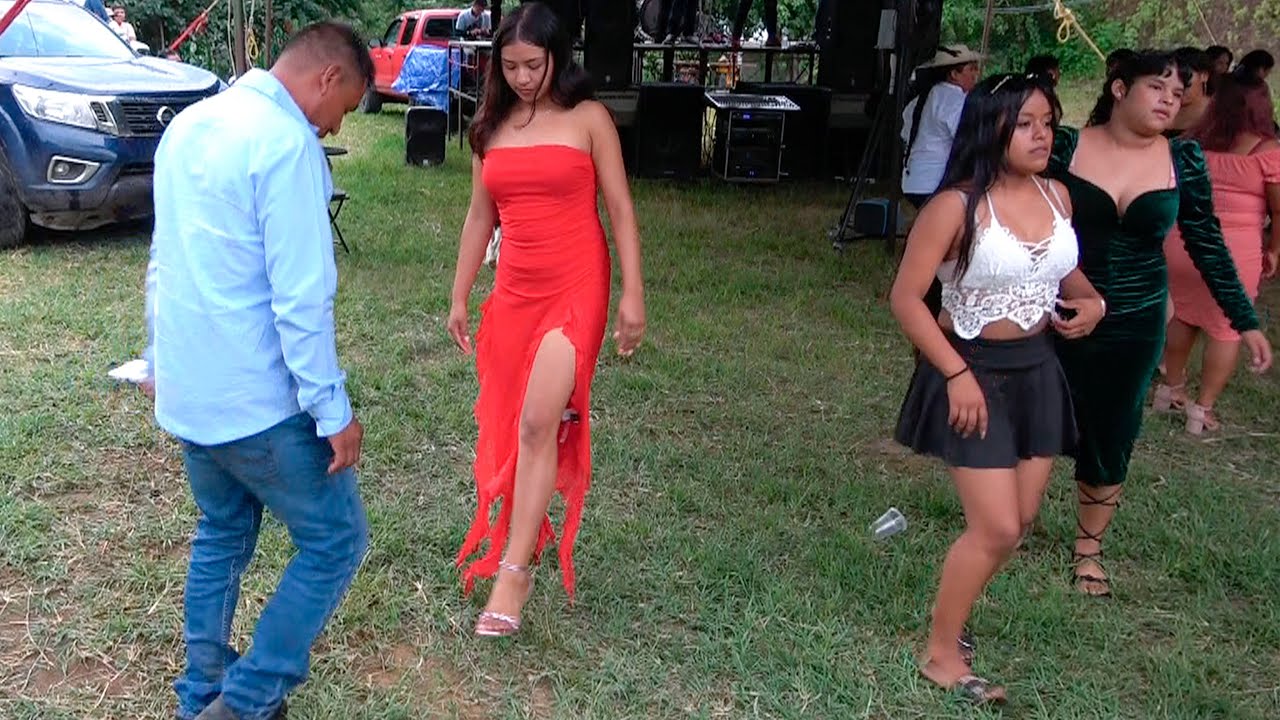 Bailazo De Lujo **De 3 Eventos ala Vez En Cruz De Clavos EDO. MX.** #1
