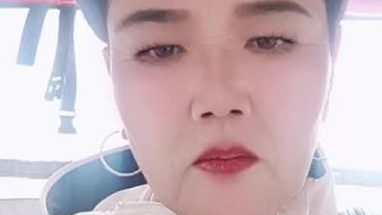 #一笑解千愁，半梦半醒