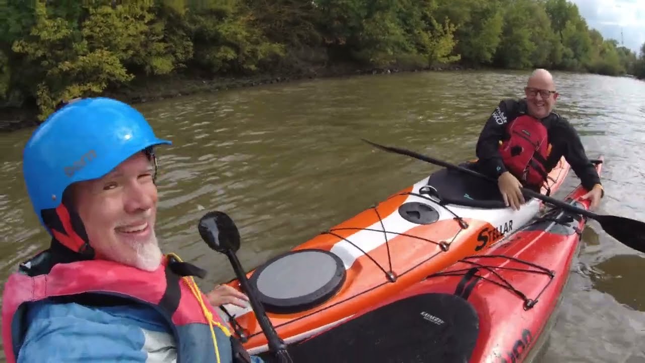 Mit Prijon Millenium Aramid Carbon und Stellar S14 G2 auf dem Rhein #Prijon #Stellar #Kajak #Rhein