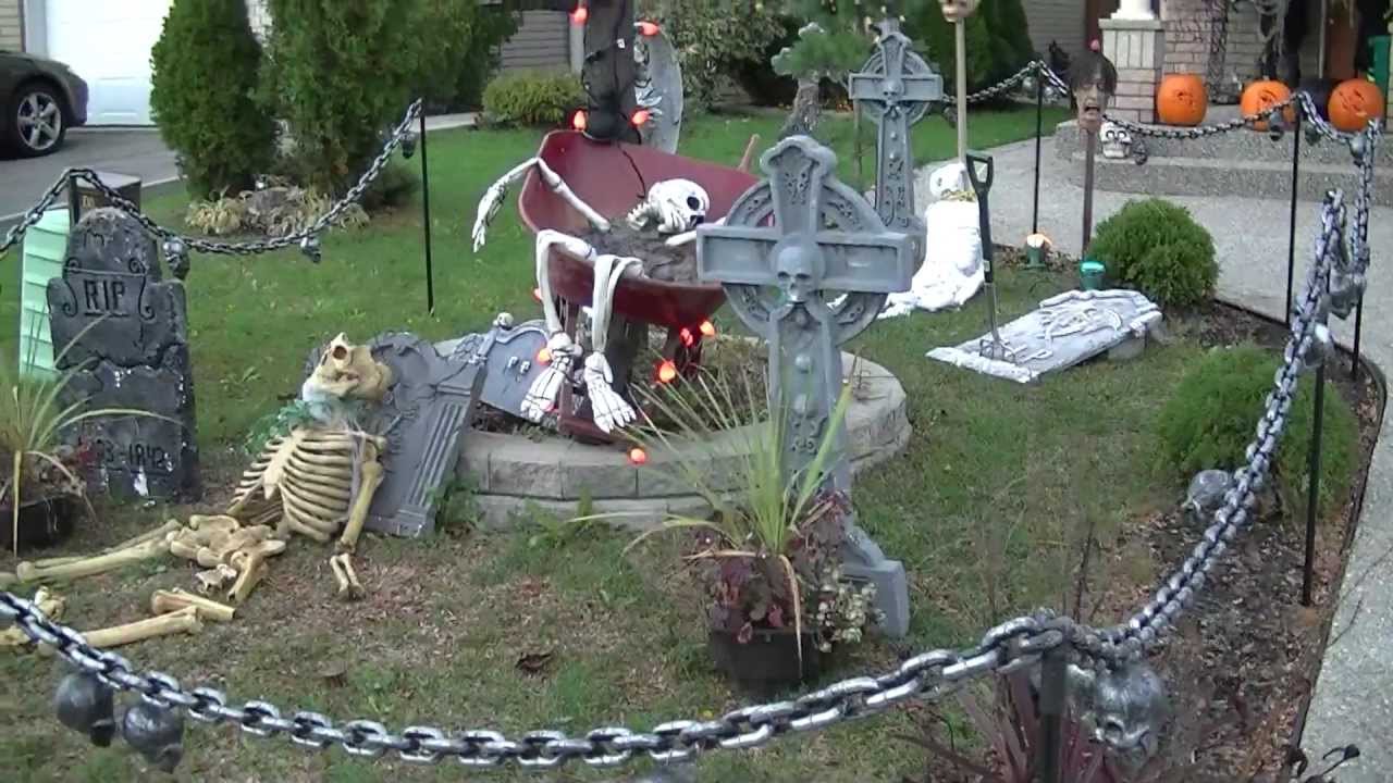 Brampton Halloween 2011 outside and inside decorations