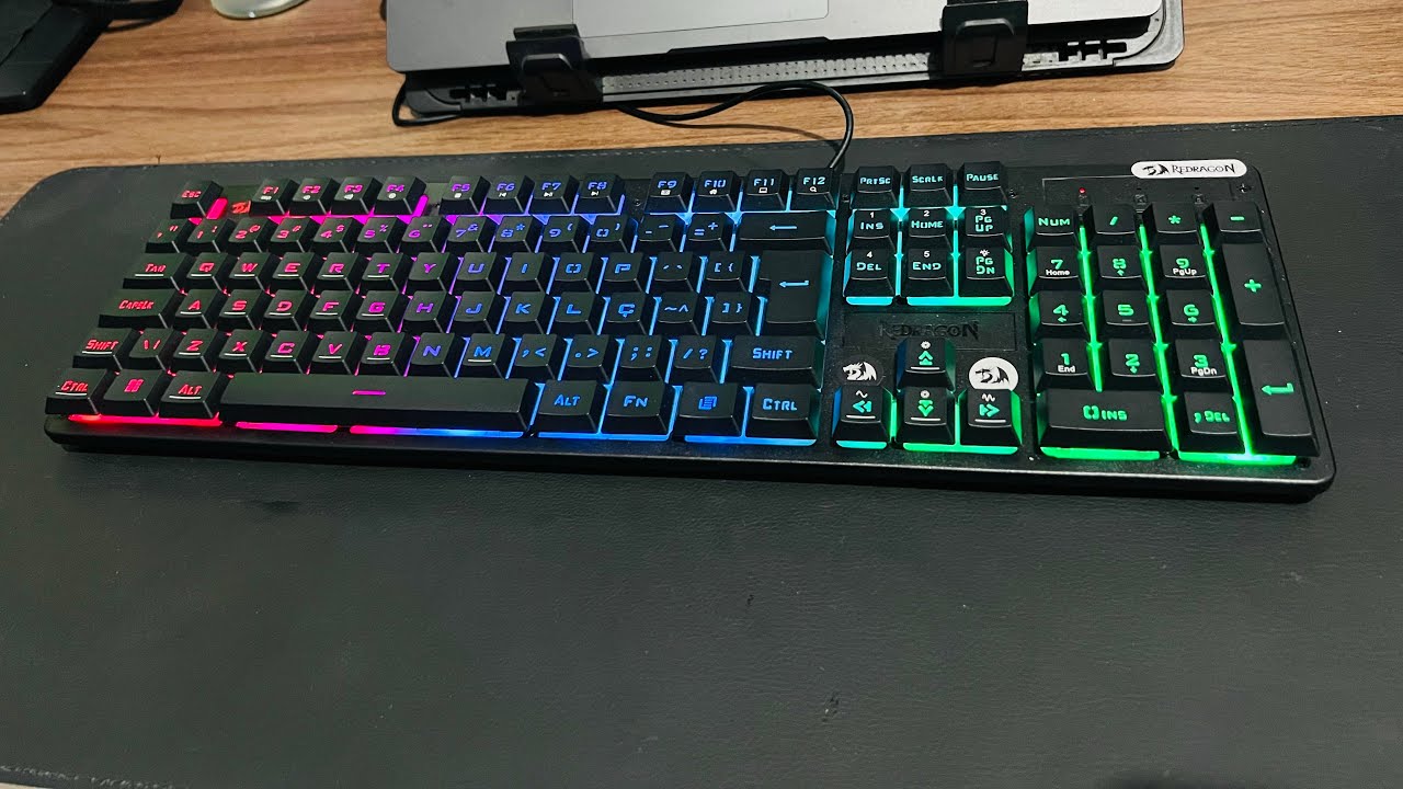 Testando Fun&ccedil;&otilde;es do Teclado Redragon Netherbane RGB K521-RGB