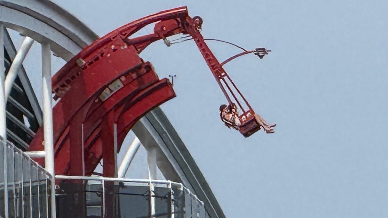MSC World America Cliffhanger swing