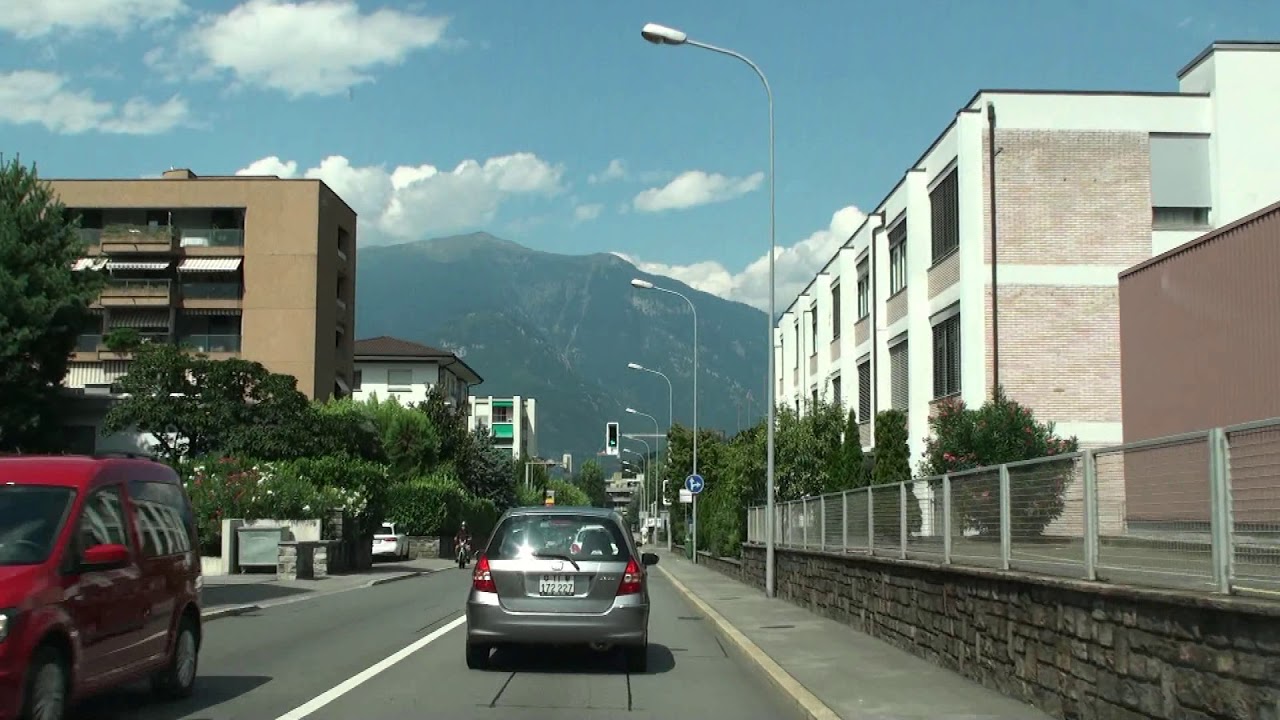 Mountain Town - Giubiasco, Switzerland, G&oacute;rskie miasteczko-Giubiasco, Szwajcaria