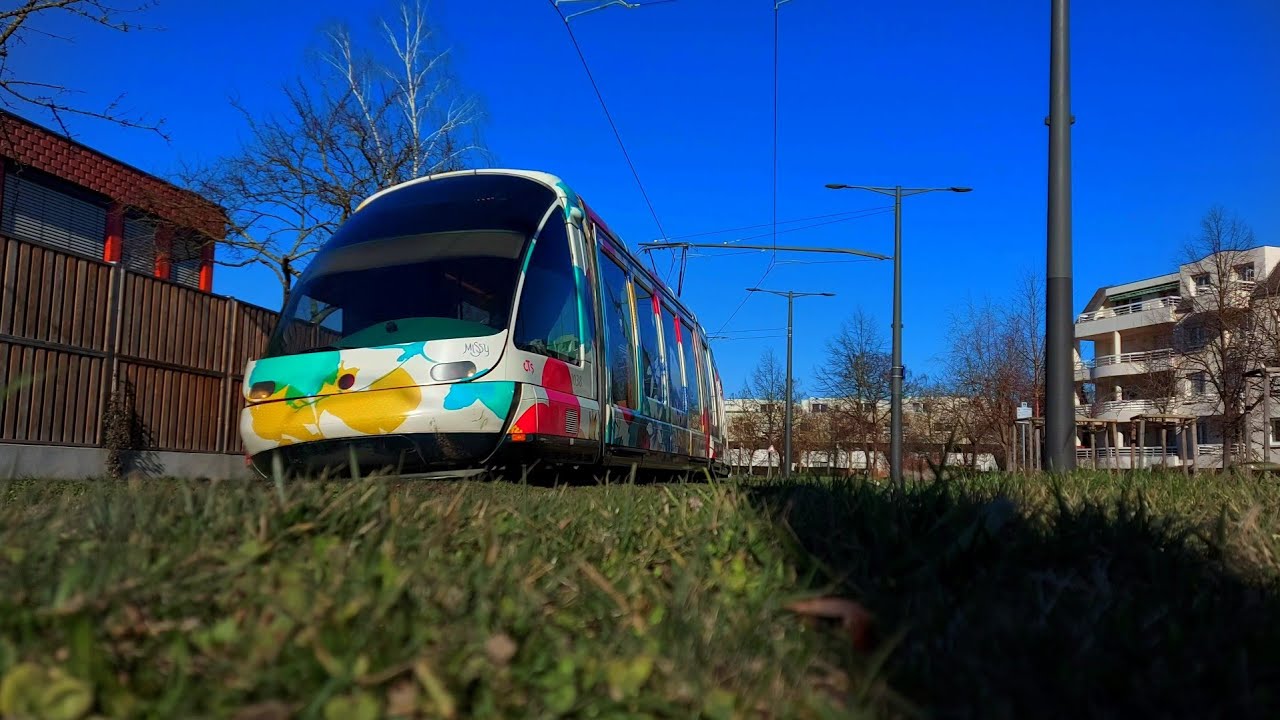 ligne A B C D E F 😁📷🤳