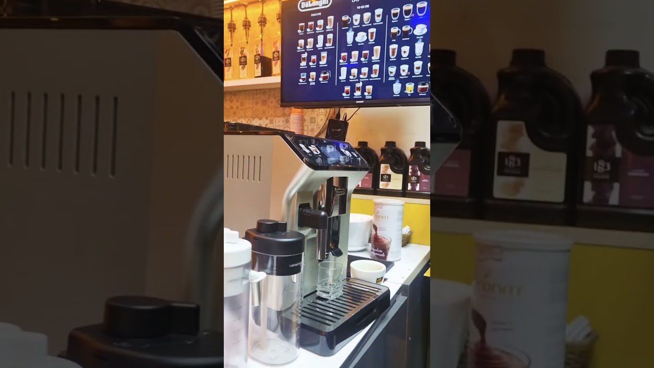 De'Longhi Eletta Explore connect.Hot drinks & iced drinks. ☕️🥛🧁🧊disponible en 2eme main