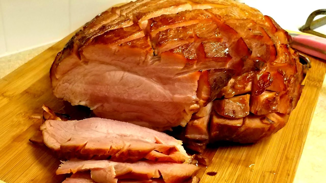 How to bake a Ham in an Oven Bag | Easy Glazed Ham Recipe