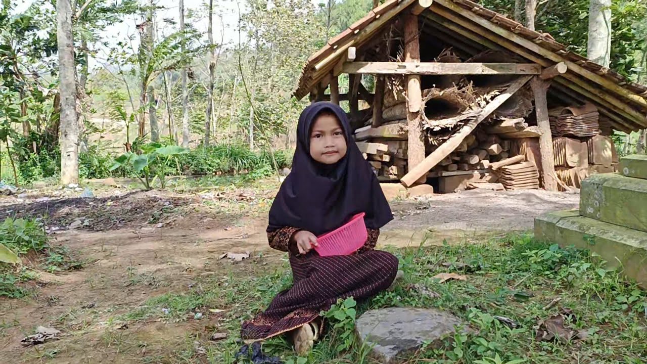 KEJADIAN ANEH DI LUAR NALAR ANGIN KENCANG TIADA HENTI SAAT ANTAR ANAK YATIM ZIARAH KUBUR