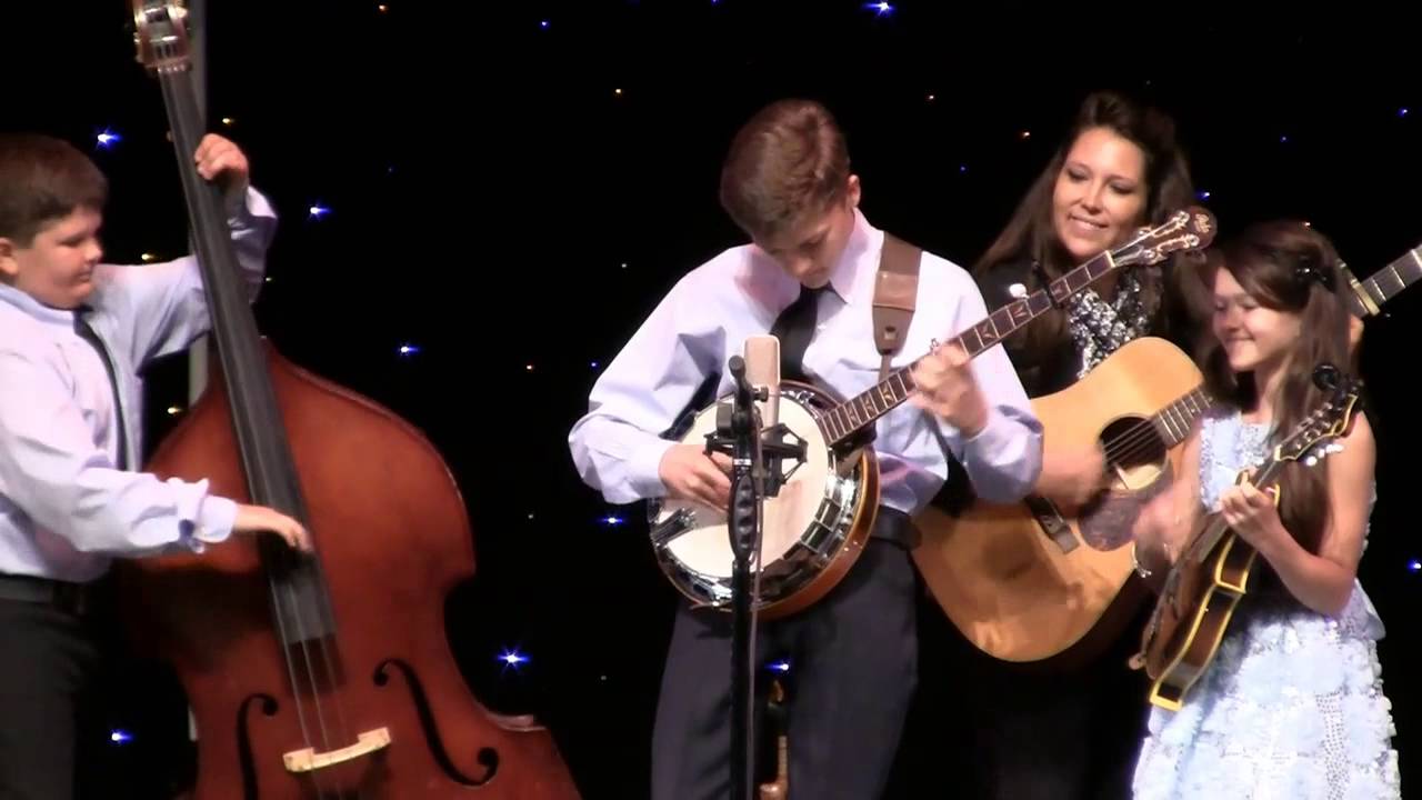 The Baker Family - Blue Moon of Kentucky