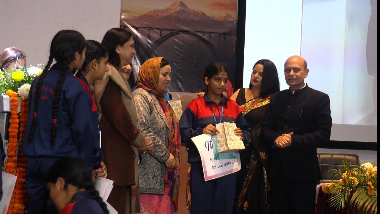 J&K FIGHTS CANCER  awareness in action . World Cancer Day 2026 . Govt Medical College, Jammu 
