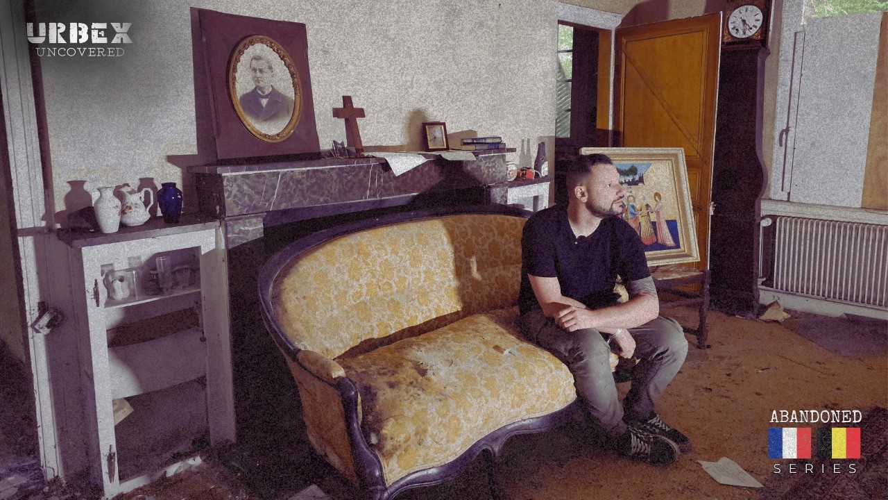 Exploring A French Manor House - INCREDIBLE Things Left Behind! Resurrection Manor!