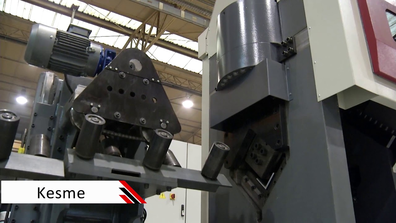 Linia wykrawająca do kątowników AKD