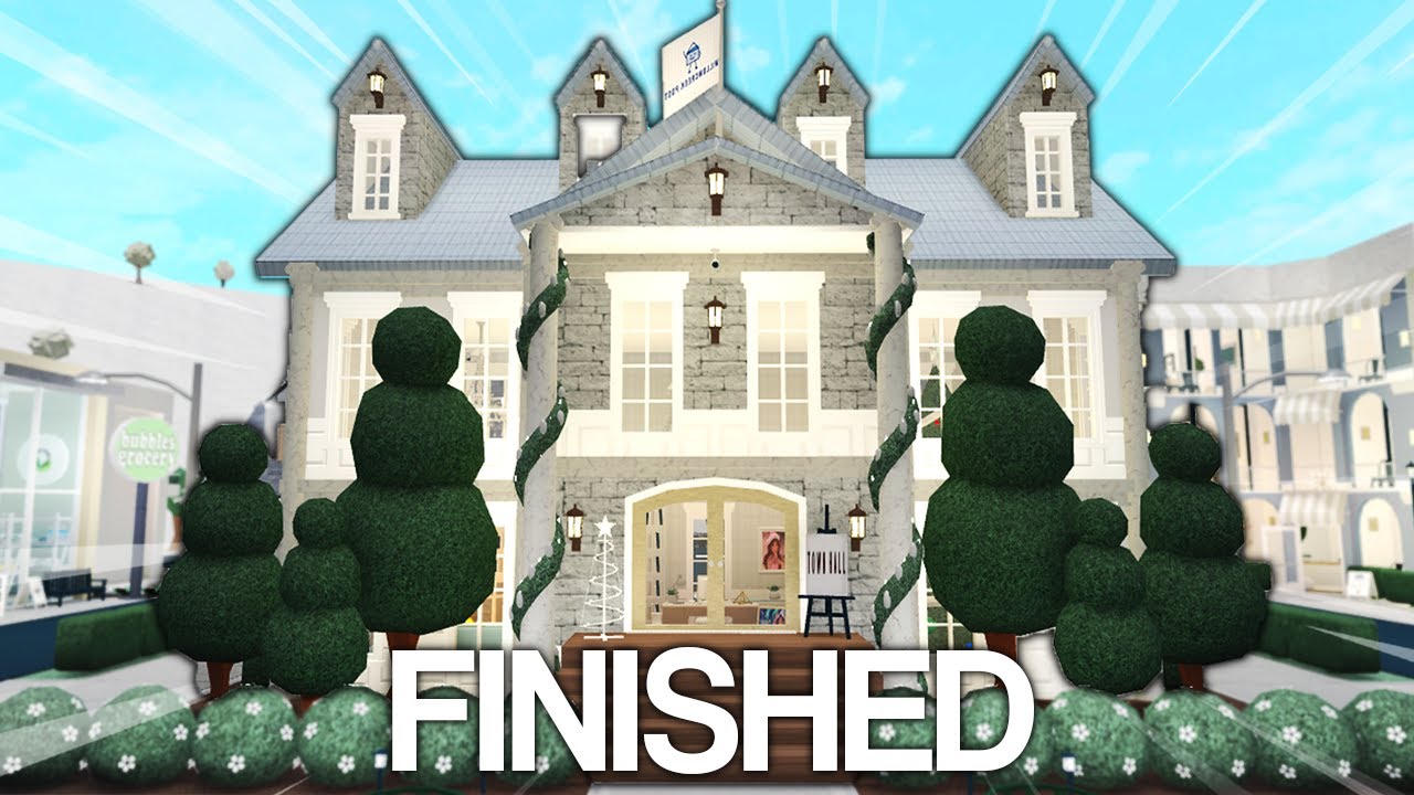 I finished my bloxburg town.