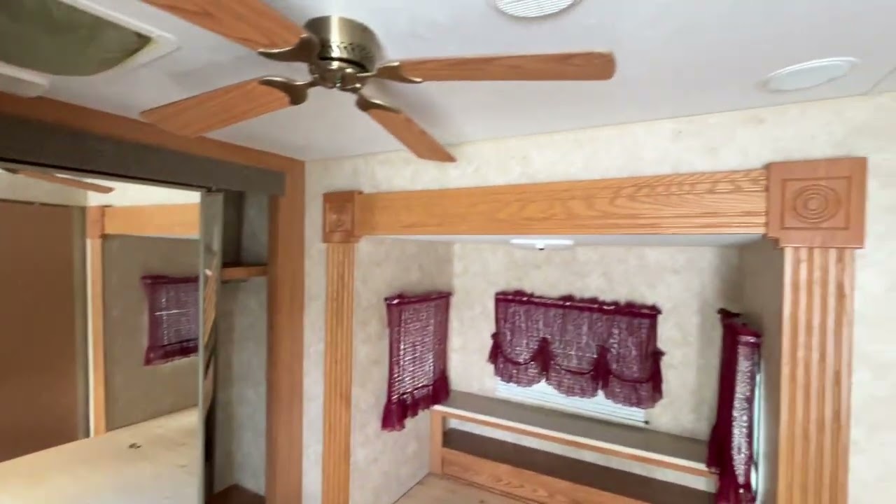 2006 Wildwood 38' Travel/Park Model Trailer