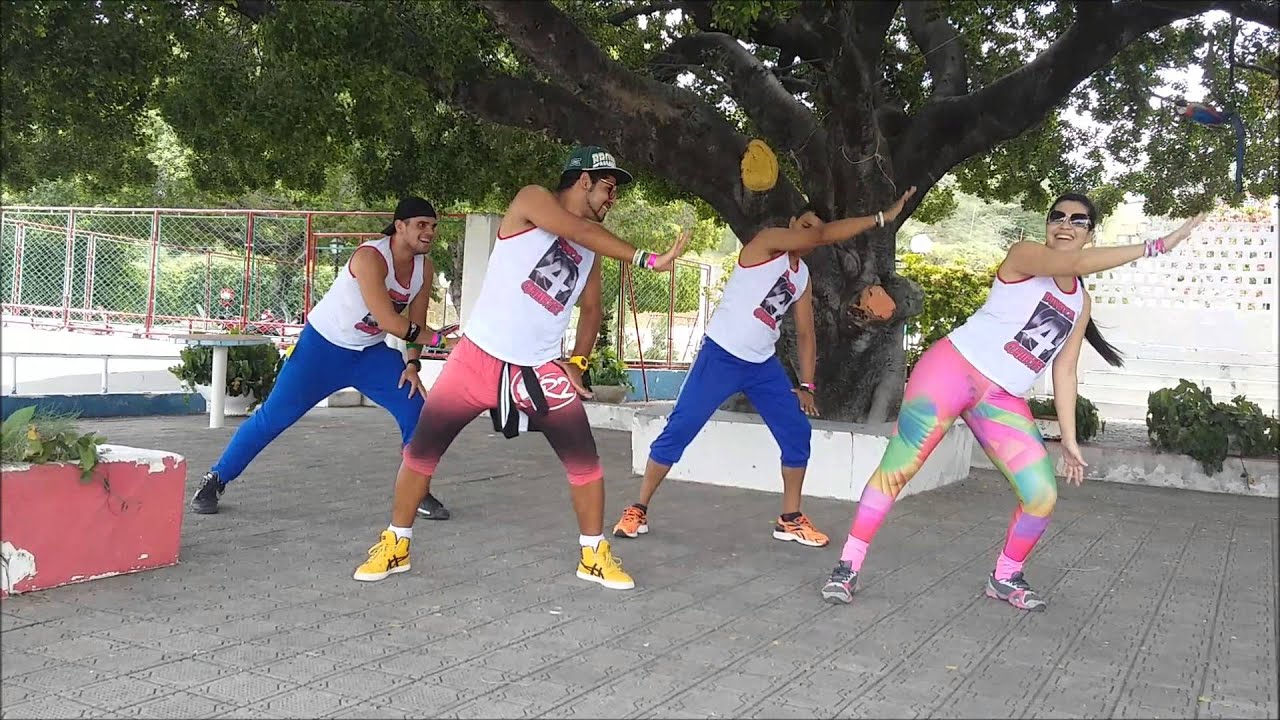 Baila como gato - Nene Malo. DANCE QUARTET (Coreografia/Choreography) Zumba ®