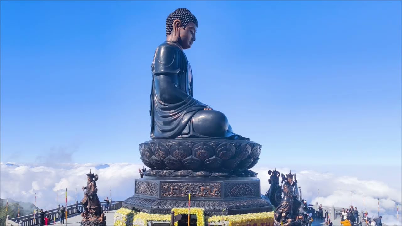 Visiting Fansipan Mountain 