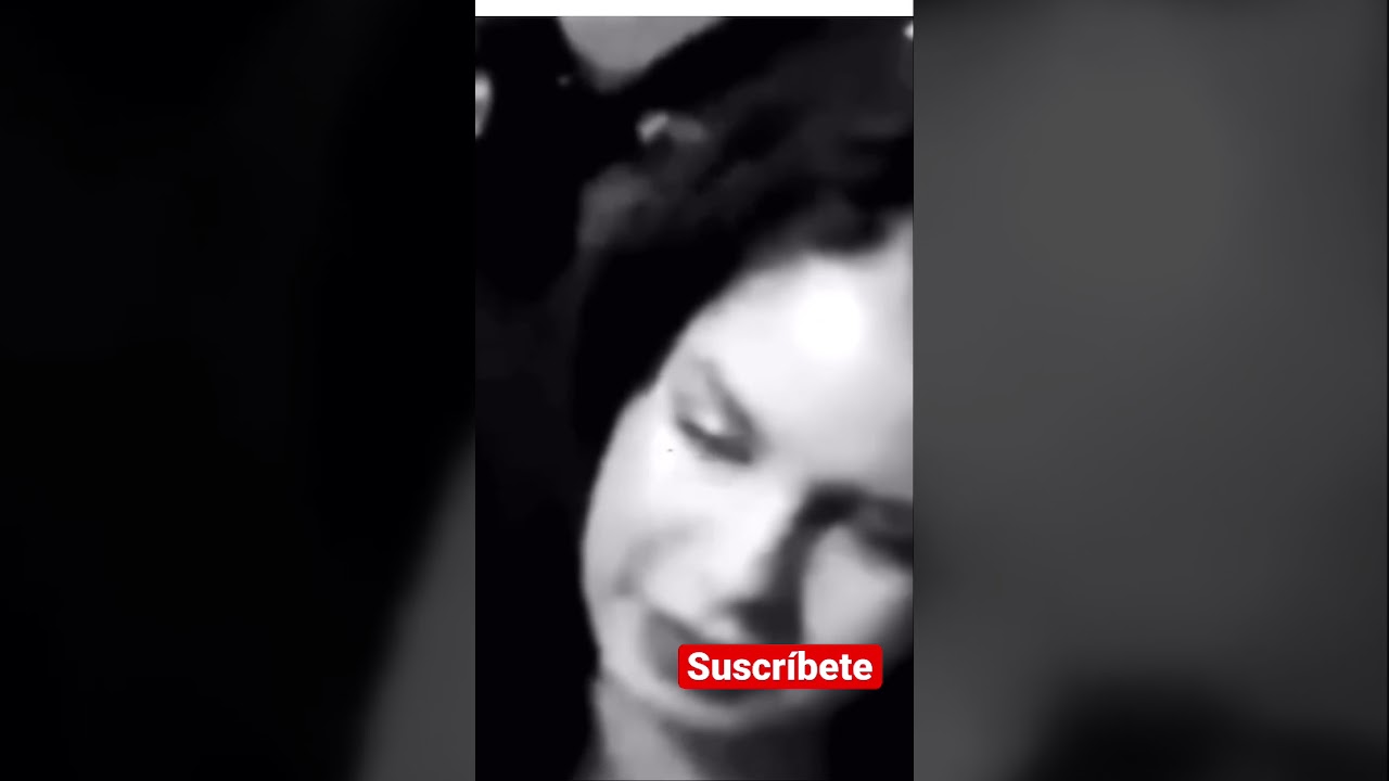 Fanatica intenta besar a Anuel AA