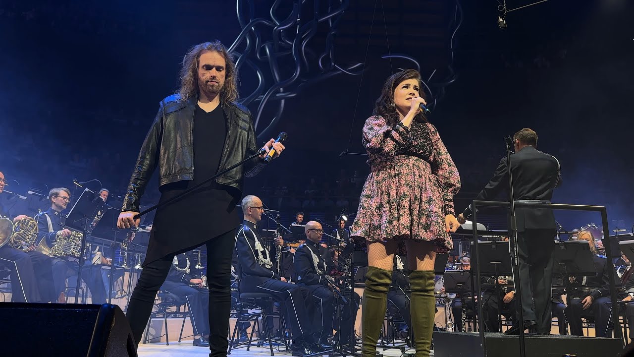 Anssi Kela & Suvi Teräsniska - Elämäni ihmisiä (Live, ensiesitys) - Musiikkitalo 8.8.2024 Helsinki