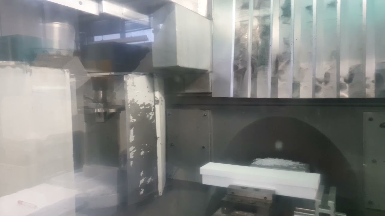 DECKEL MAHO DMU 50 V