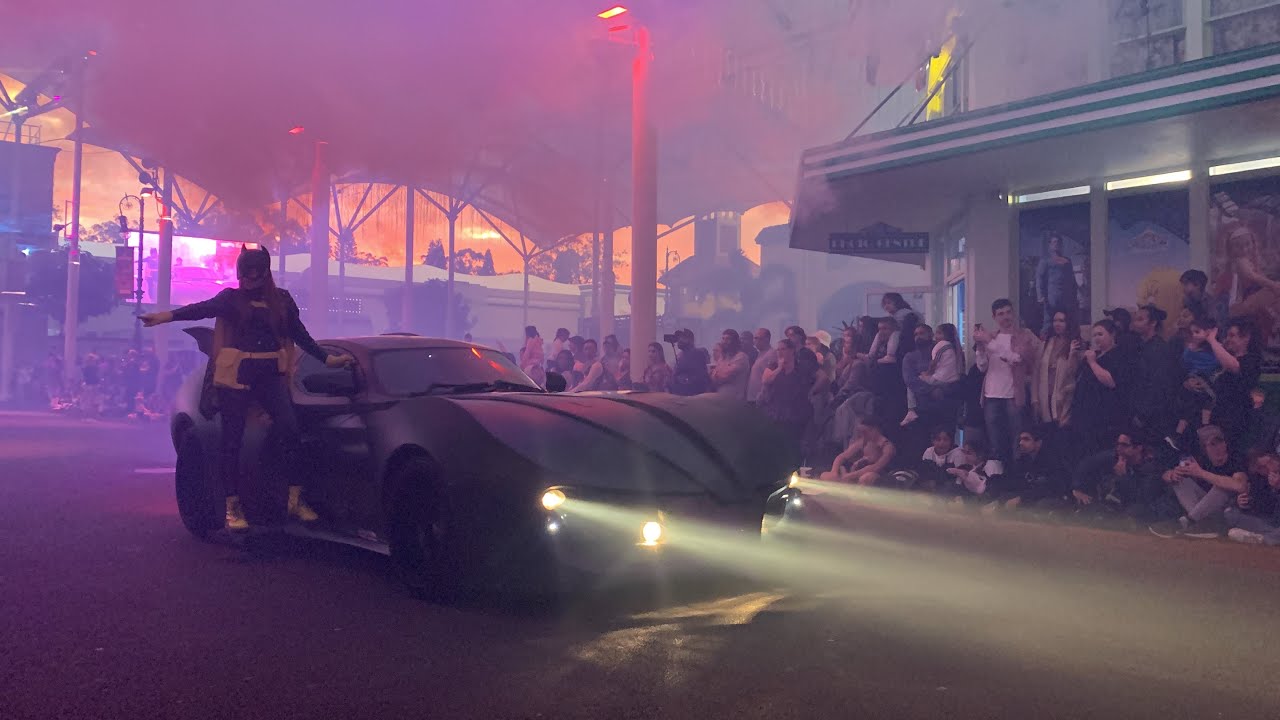 Movie World DC Super Heroes and Super-Villains Parade 2023 | Tiara’s