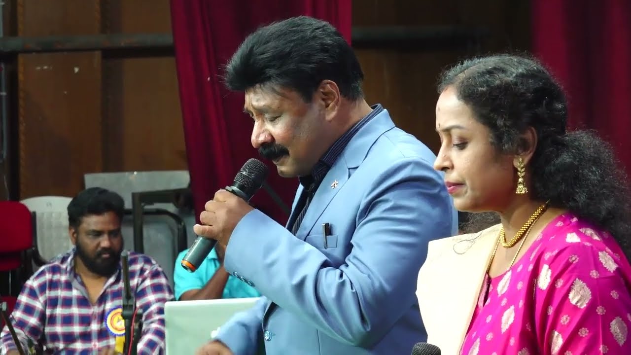 Uliki Padaku ku ku sung by Ameen Pasha & Gaythri Narayanan