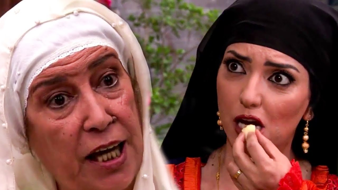 زهزهان جابتلا الجلطة للخانم من كترة ما بتحكي مسحوبة من لسانها ههههه