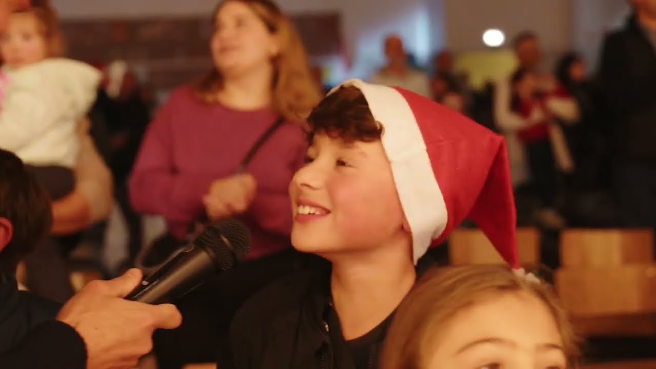 Já é Natal em Gondomar - Mensagem de Natal 2025 do AEG1