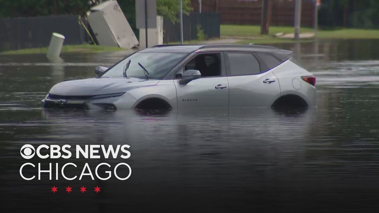 Flash flooding in Chicago, southwest suburbs washes out roads, floods basements