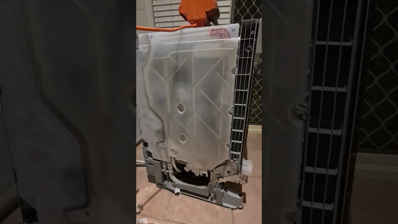 Bosch/Siemens Dishwasher - Condenser/Heat exchanger operation