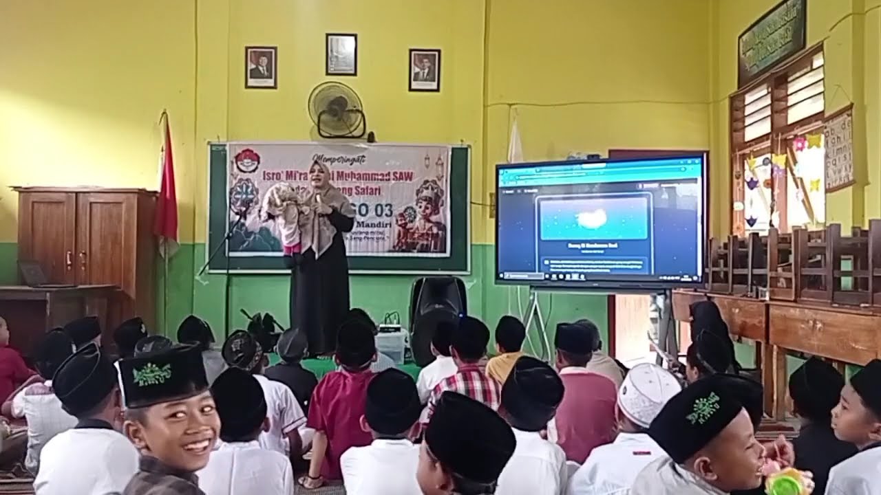 Duet Romantis Rhoma Irama - Rita Sugiarto | Yang akan mengingatkan mu pada cinta pertama