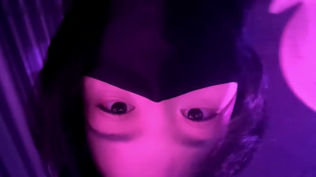 Glove ASMR