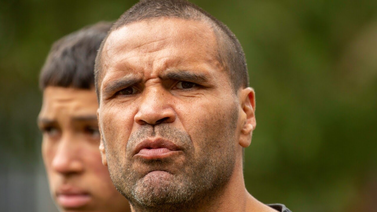 ‘Always an honest guy’: Aboriginal boxing star praised for speaking out against Voice