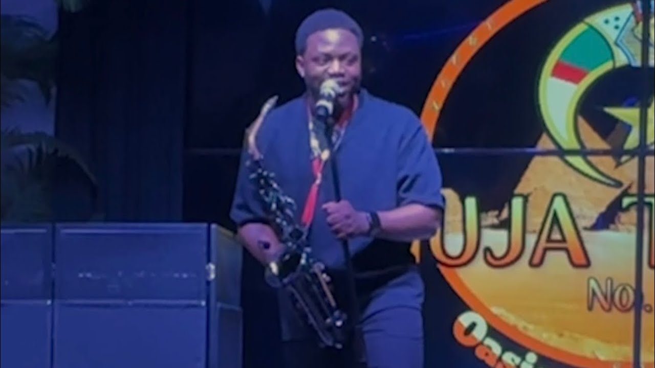 U Make Me Wanna (Usher) - Sax Cover by Antoine Gibson