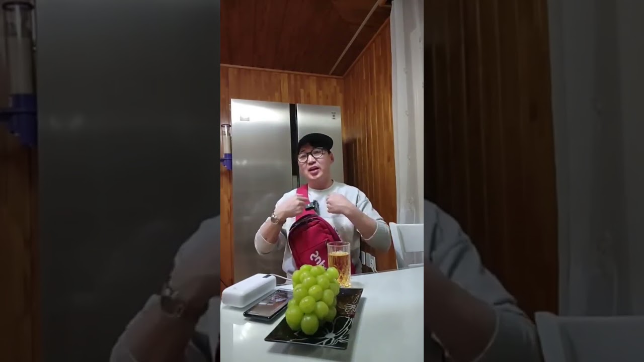 Солонгост ажиллаж амьдардаг Акигийн үгийг сонс