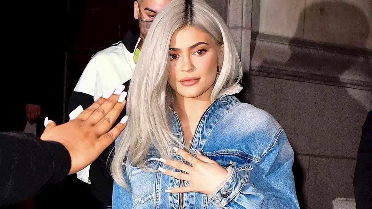 Kylie Jenner - BEST PAPARAZZI LOOKS (Part 2)