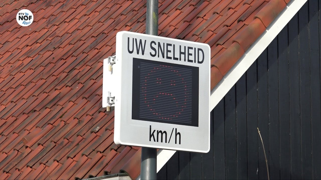 Verkeersfrustraties in Aldtsjerk: Bewoner vraagt verkeerssmiley aan bij gemeente