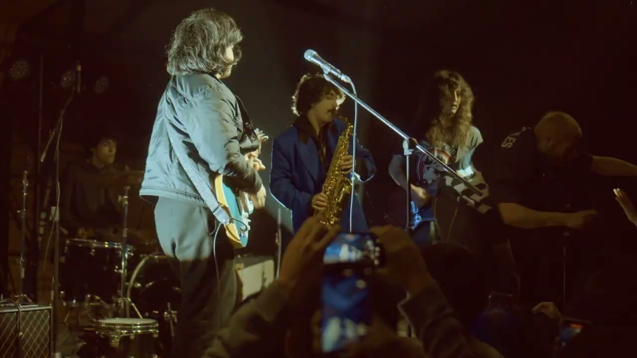 TSUNAMI - cuando el problema no existe (en vivo rojas magallanes 2025)