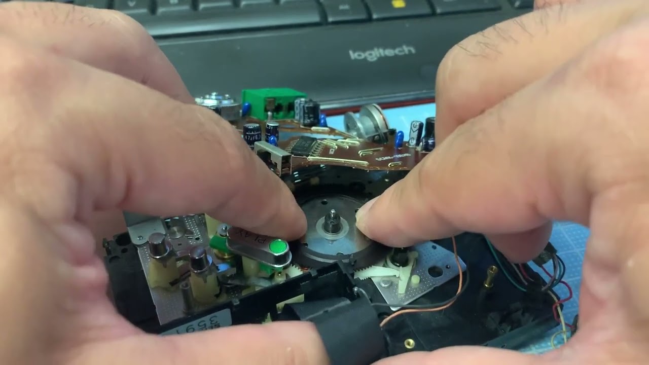 Sony Walkman WM-DD Center Gear Installation