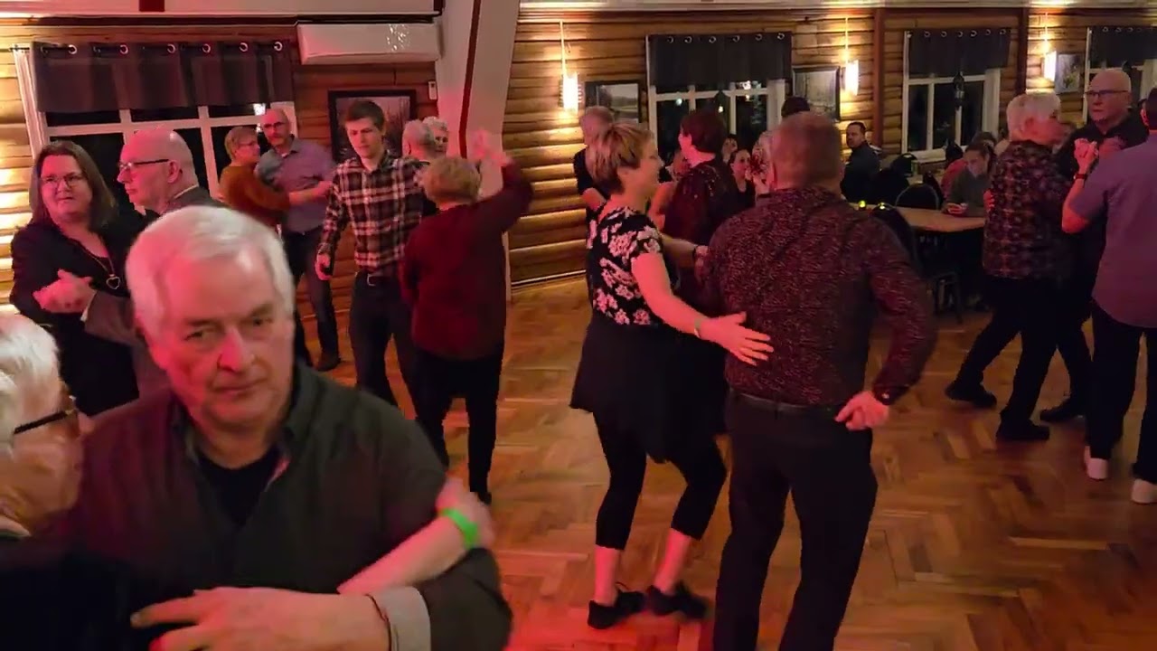 Rumba med Gunn1 2 3 3 Bra Kara dansegalla Samfunnshus Dansnytt Inger Lise Johansen
