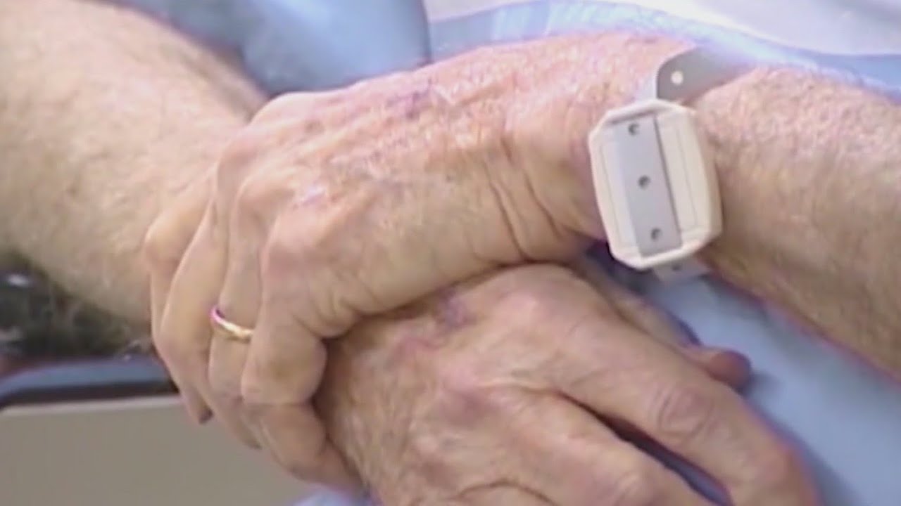 Health experts warn seniors at higher risk during heat wave