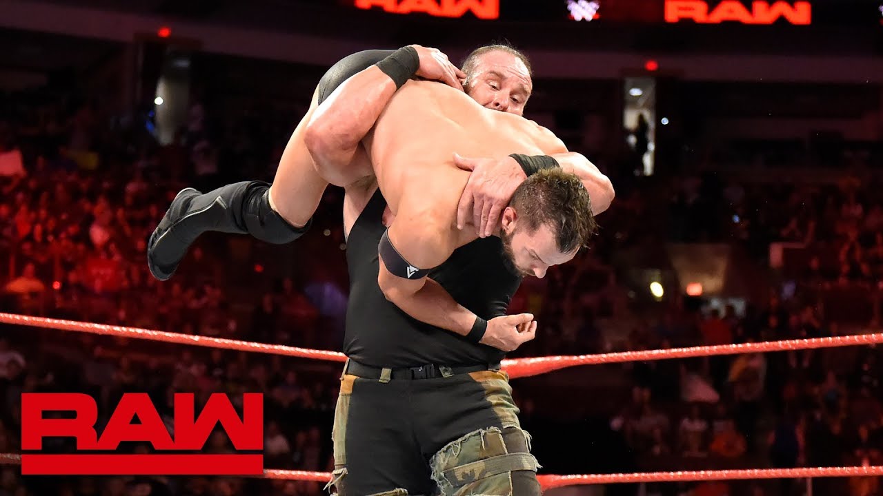 Финн Балор против Брауна Строумана: Raw, 3 сентября 2018 г.