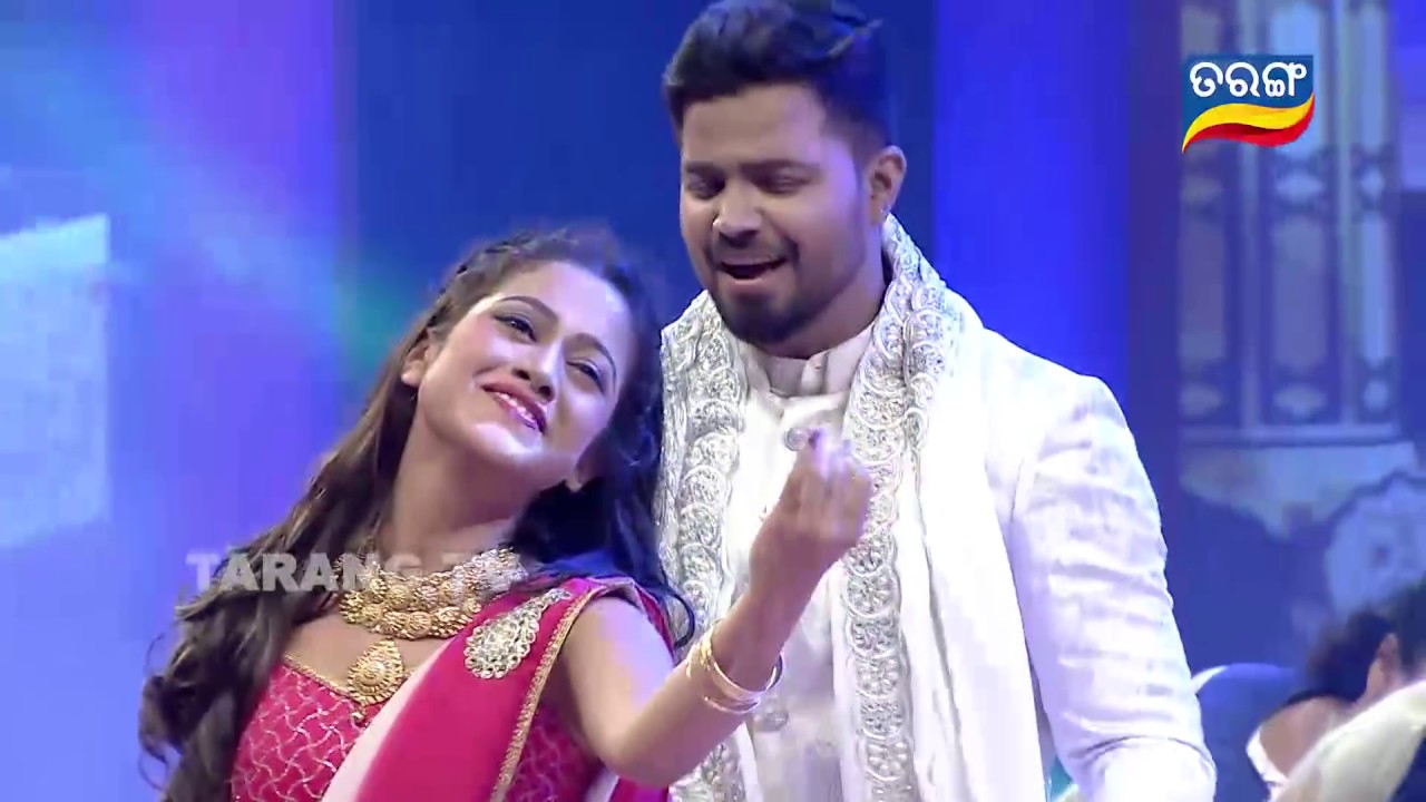 Revisit Childhood & Womanhood | Nostalgic Performance by Elina & Subhasis | 9th Tarang Cine Awards