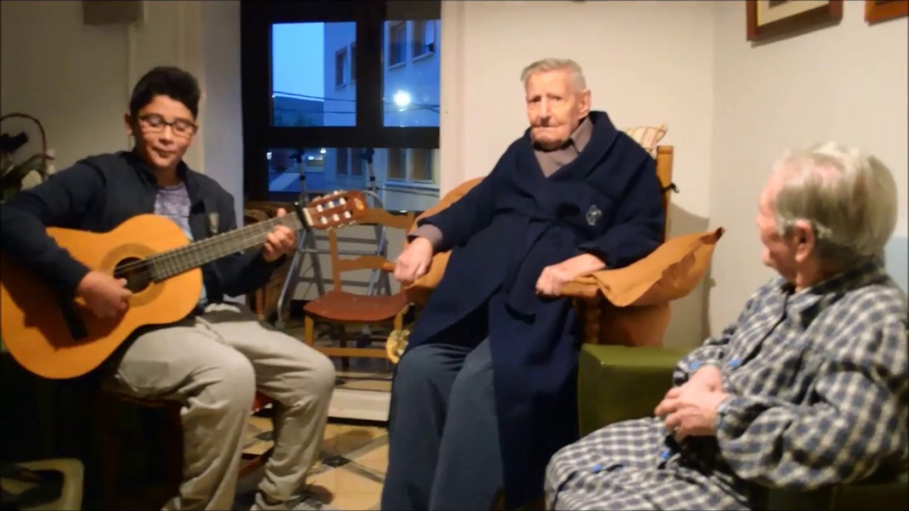 MARCOS AZUARA CANTA JUNTO AL PASTOR DE ANDORRA