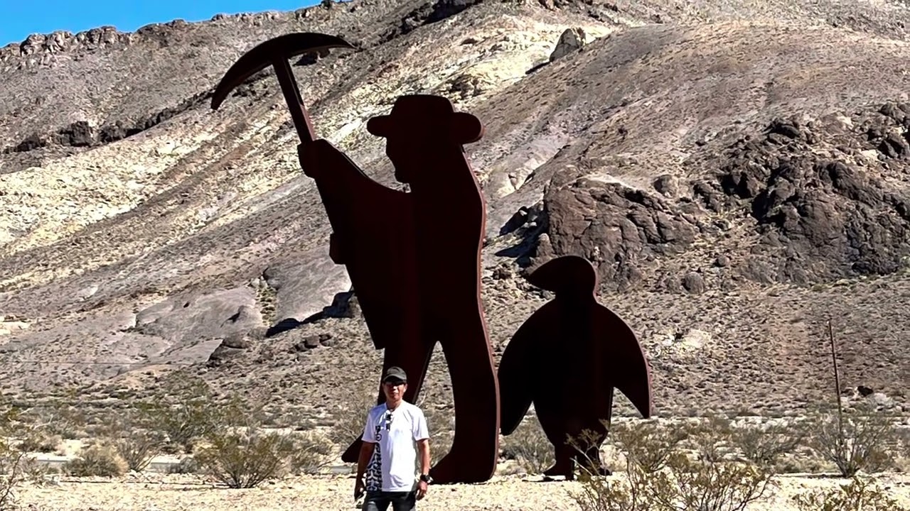 Rhyolite Goldwell open air museum & Camping at Big Dune near Beatty, NV Feb. 2022