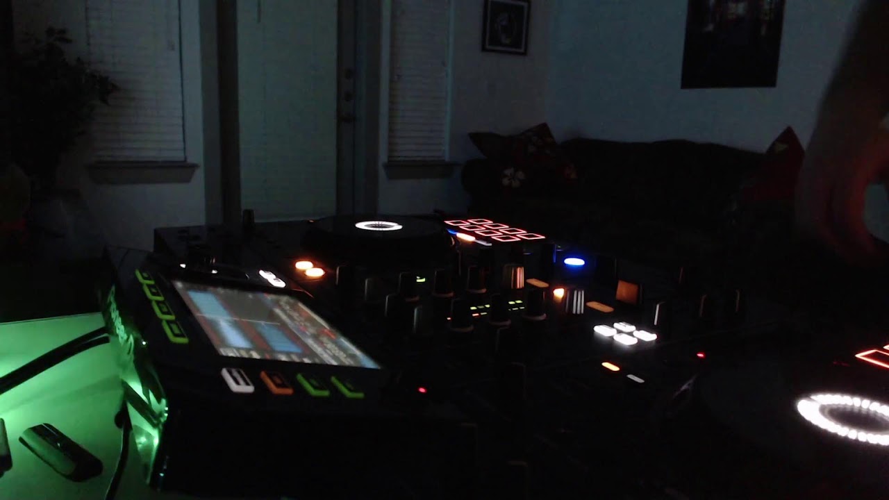 It's the techno Mix LIVE
