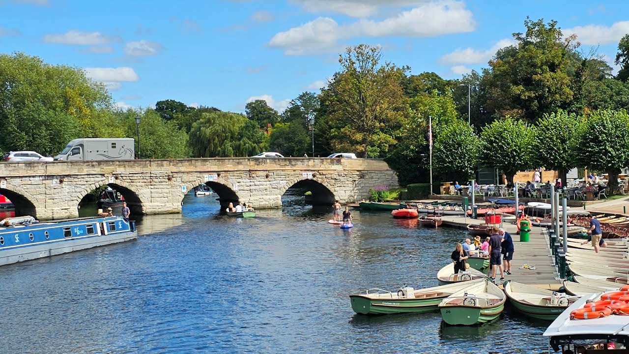 England,UK🇬🇧Walking Video(Shakespear's Birthplace- Stratford-upon-avon)🇬🇧🇬🇧🇬🇧//Birmingham Blogs
