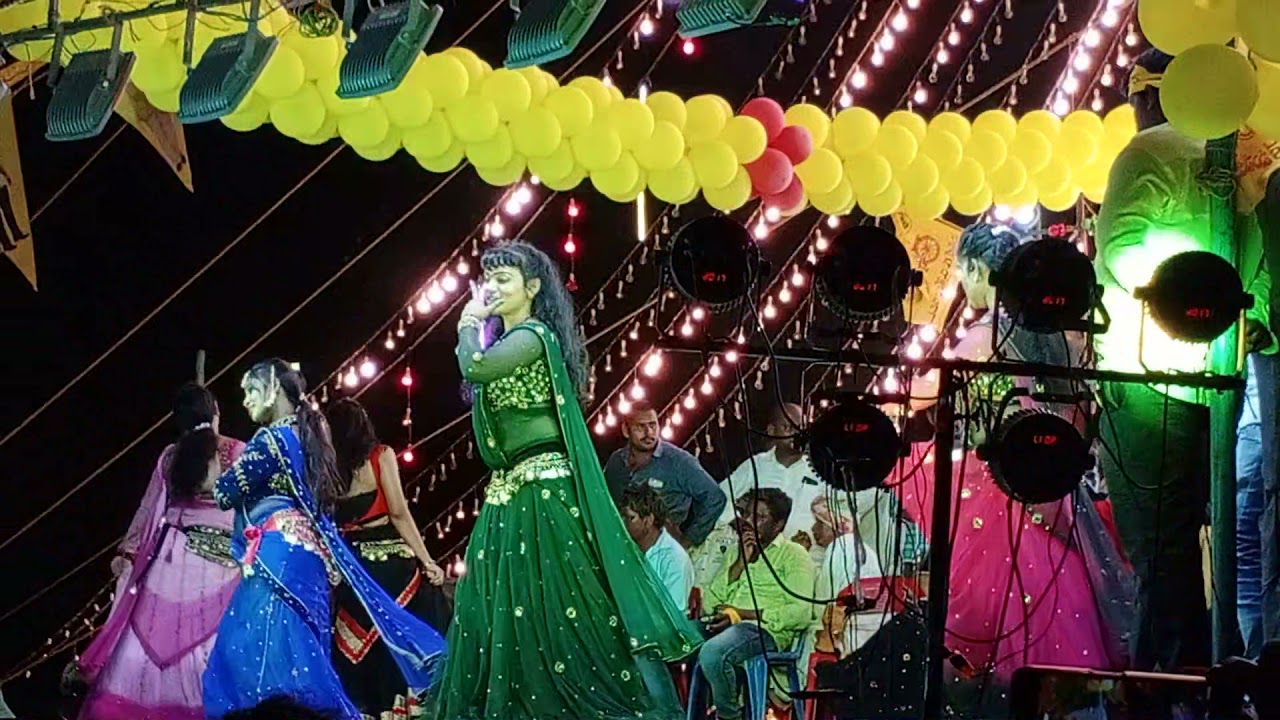Bhanu Sri DTS narasaraopet.  veniyalo vallo pulla jallo