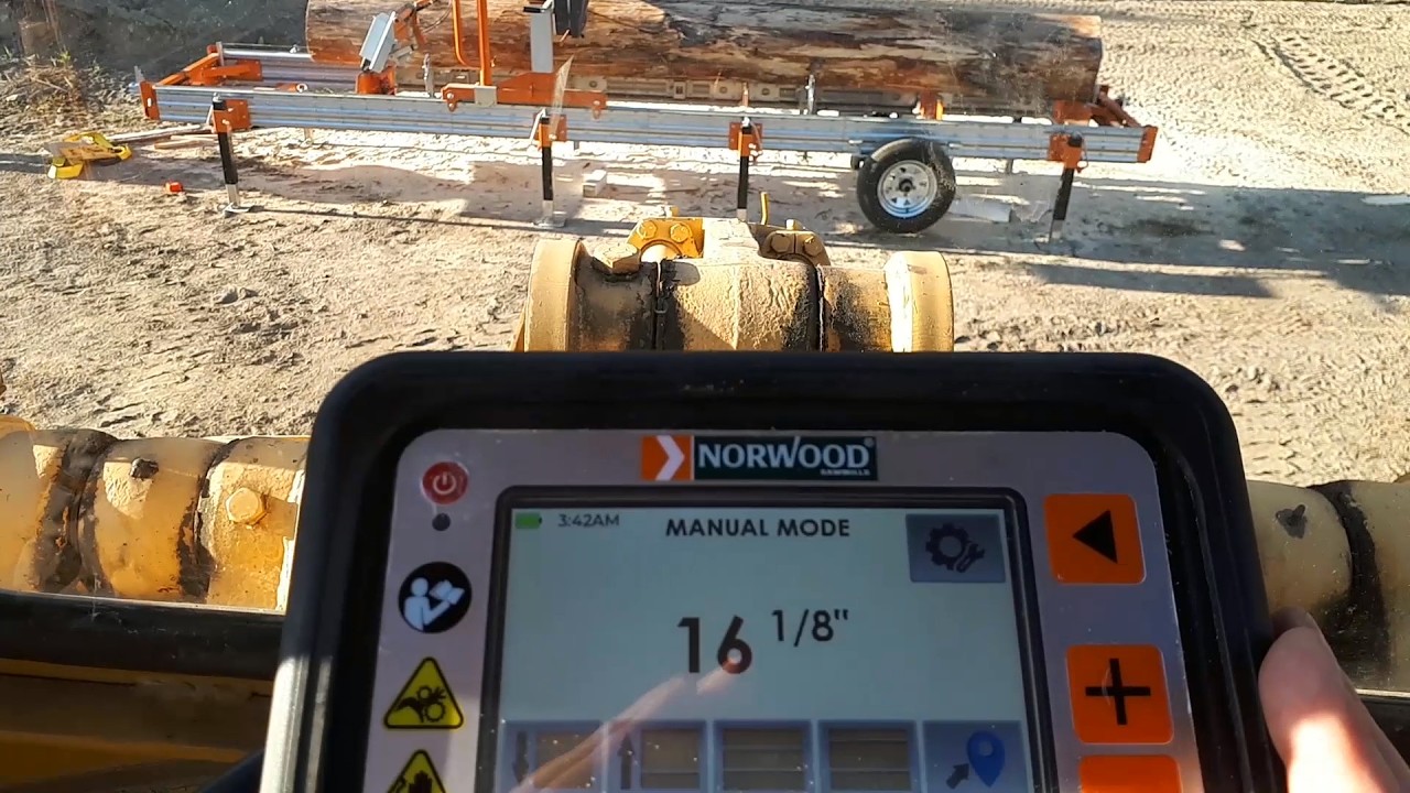 3rd log on  the portable sawmill a Norwood Lumberpro HD36 V2
